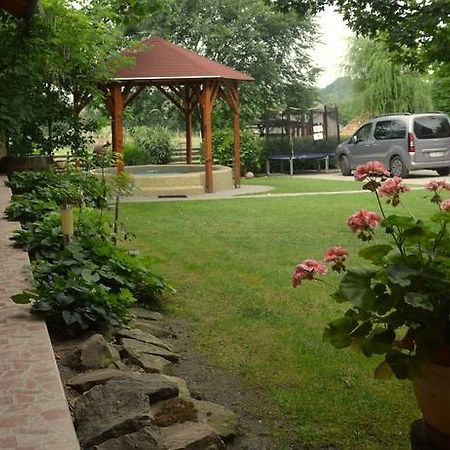 Tisza-Kert Vendeghaz -Tisza-Kert Vendeghaz II Hotell Tiszafüred Eksteriør bilde