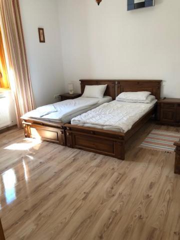 Tisza-Kert Vendeghaz -Tisza-Kert Vendeghaz II Hotell Tiszafüred Eksteriør bilde
