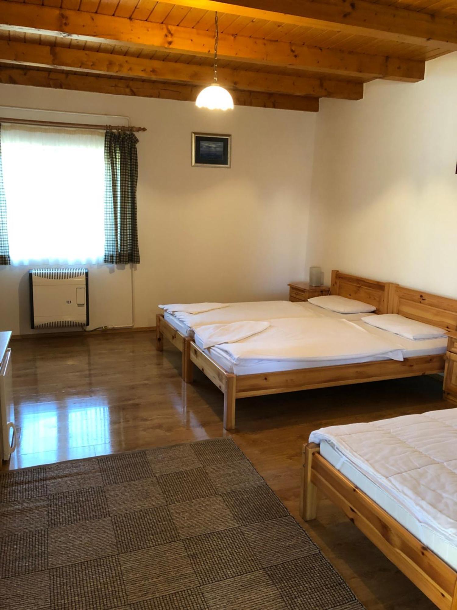 Tisza-Kert Vendeghaz -Tisza-Kert Vendeghaz II Hotell Tiszafüred Eksteriør bilde