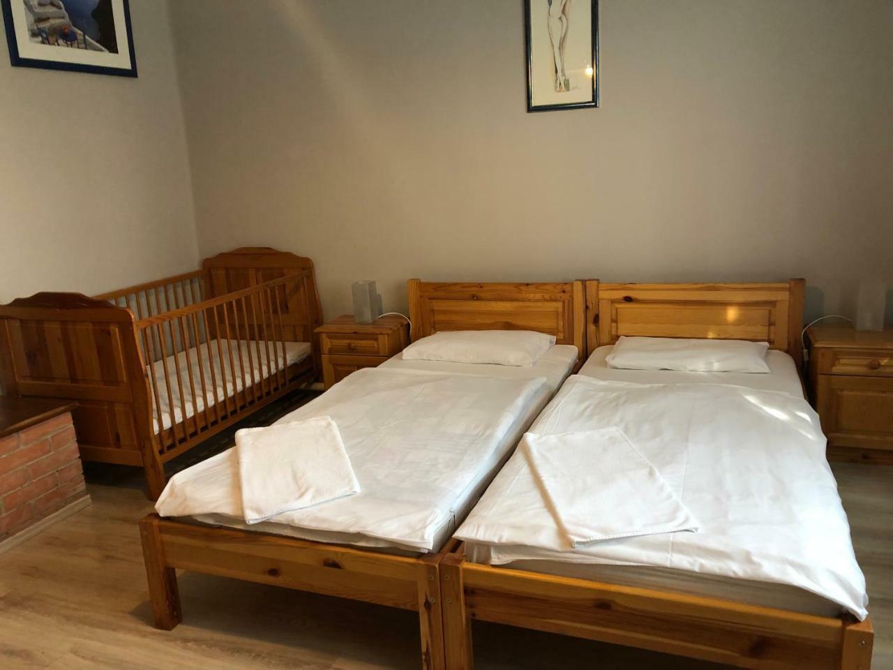 Tisza-Kert Vendeghaz -Tisza-Kert Vendeghaz II Hotell Tiszafüred Eksteriør bilde