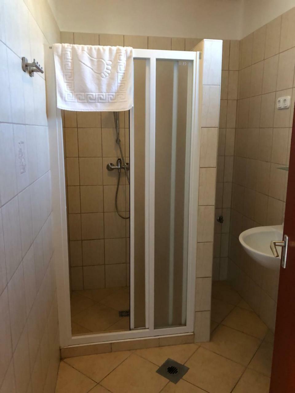 Tisza-Kert Vendeghaz -Tisza-Kert Vendeghaz II Hotell Tiszafüred Eksteriør bilde