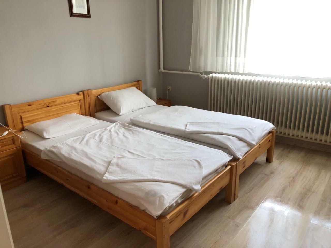 Tisza-Kert Vendeghaz -Tisza-Kert Vendeghaz II Hotell Tiszafüred Eksteriør bilde
