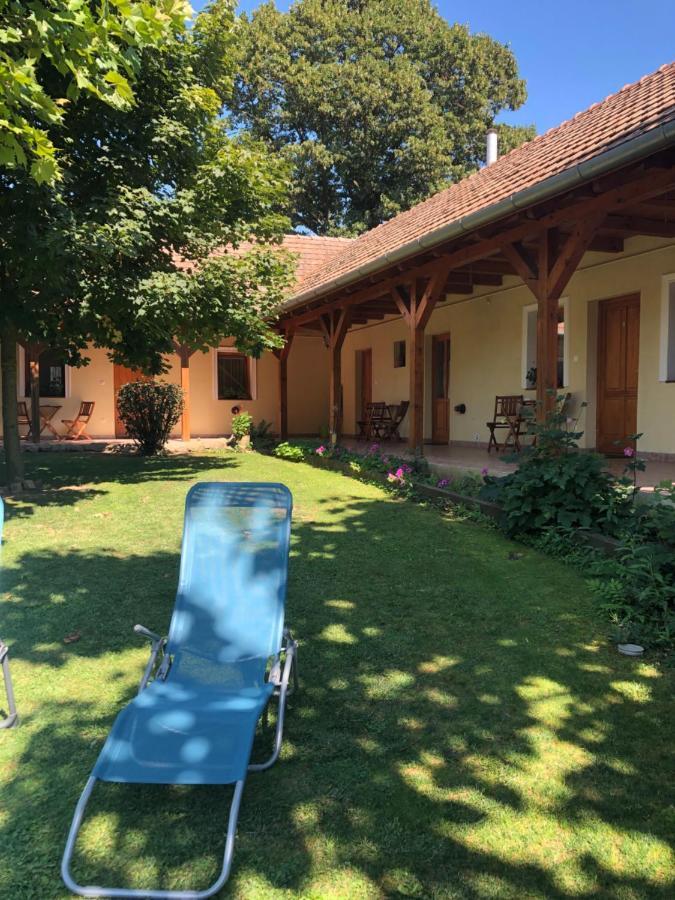 Tisza-Kert Vendeghaz -Tisza-Kert Vendeghaz II Hotell Tiszafüred Eksteriør bilde