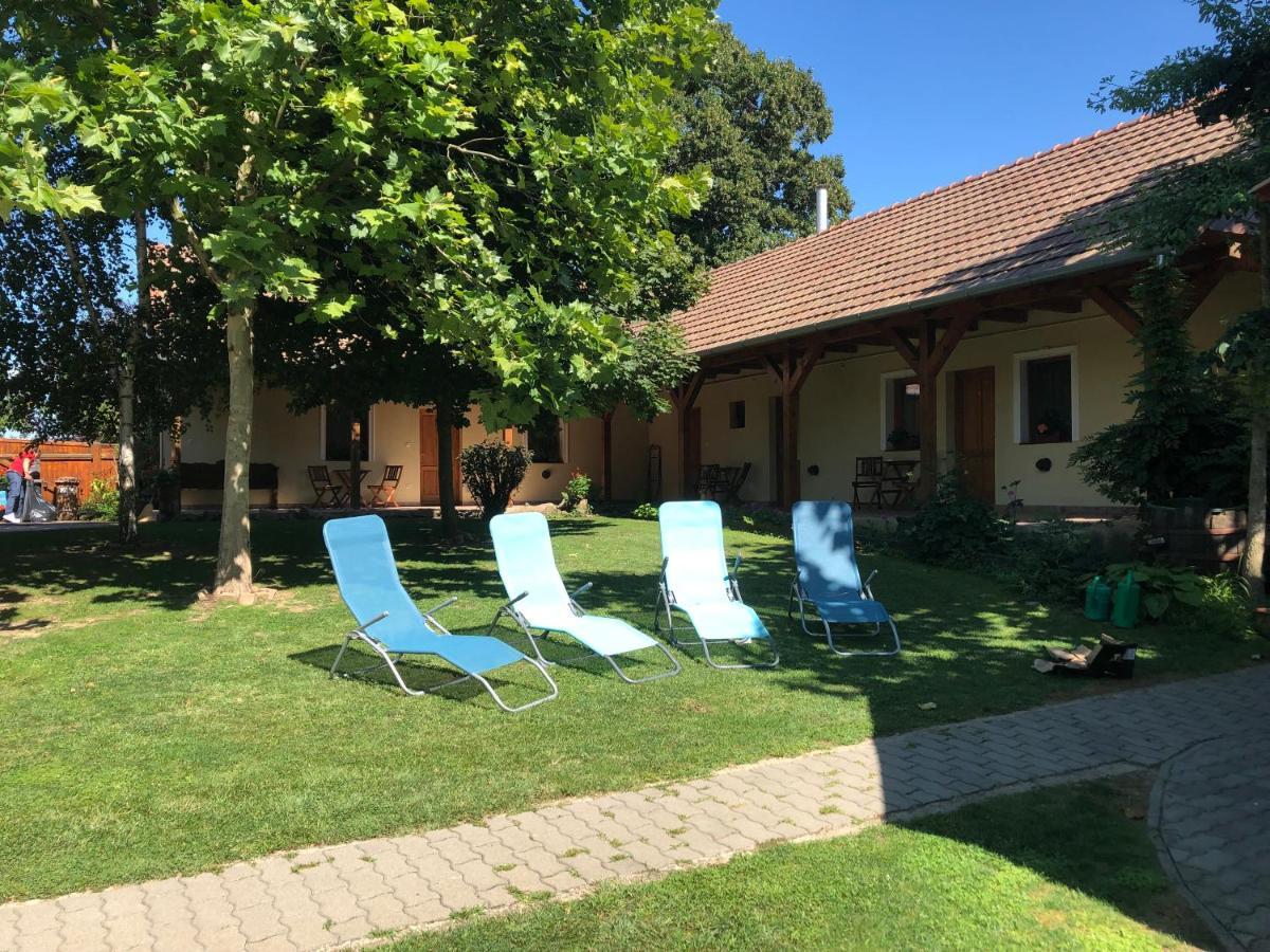 Tisza-Kert Vendeghaz -Tisza-Kert Vendeghaz II Hotell Tiszafüred Eksteriør bilde